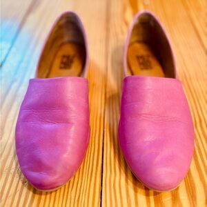 Miz Mooz Women's Pink Flats